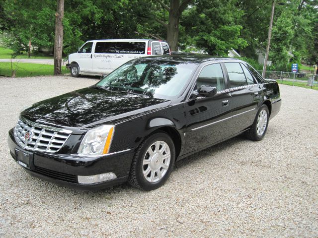 Cadillac DTS 2008 photo 13