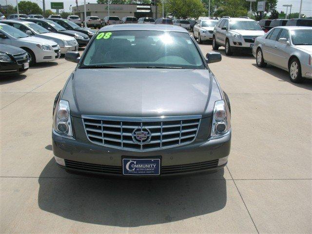 Cadillac DTS 2008 photo 4