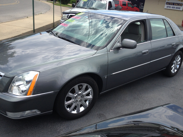 Cadillac DTS 2008 photo 1