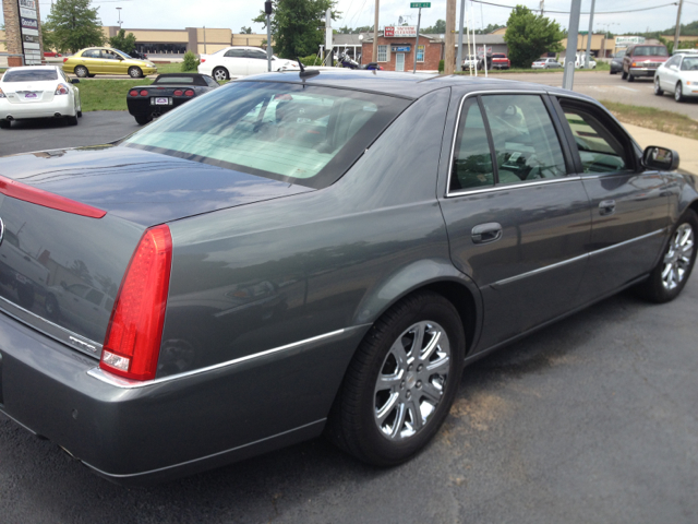 Cadillac DTS 2008 photo 4