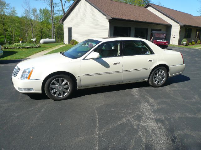 Cadillac DTS 2008 photo 3