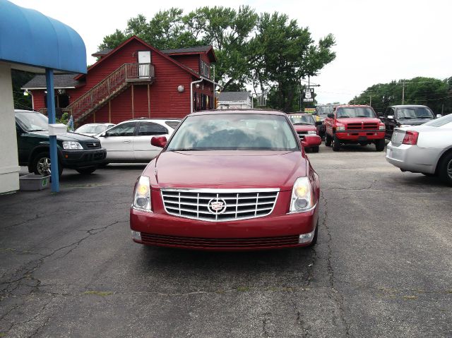 Cadillac DTS 2008 photo 1