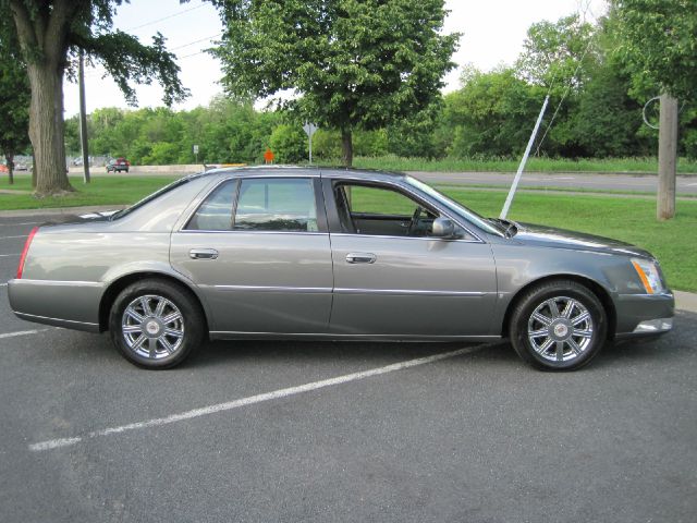 Cadillac DTS 2008 photo 3