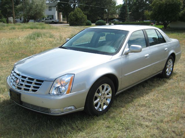 Cadillac DTS 2008 photo 1