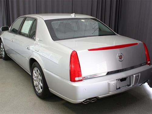 Cadillac DTS 2009 photo 4