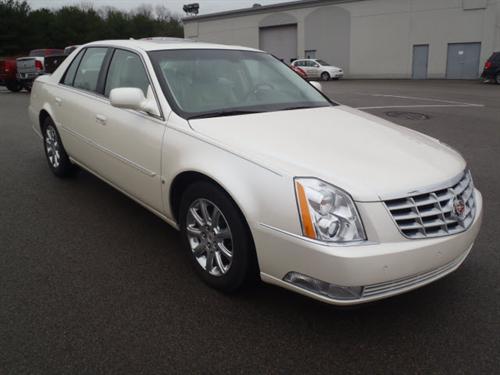 Cadillac DTS 2009 photo 4