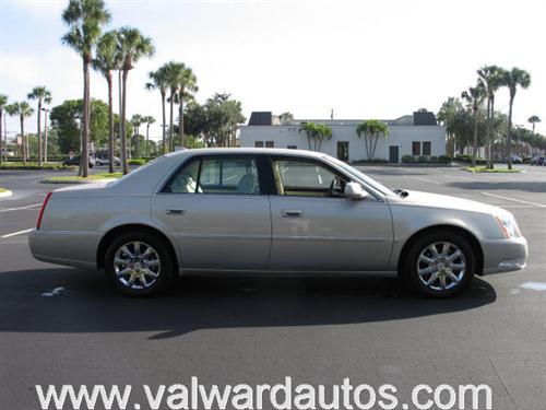 Cadillac DTS 2009 photo 4