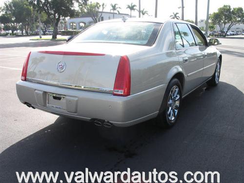 Cadillac DTS 2009 photo 5