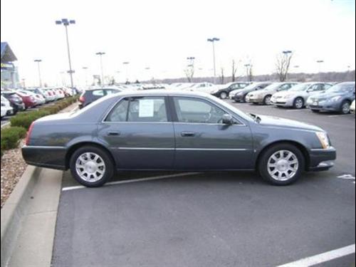 Cadillac DTS 2009 photo 3