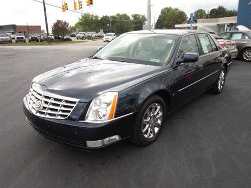 Cadillac DTS 2009 photo 2