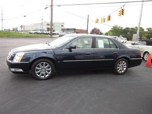 Cadillac DTS 2009 photo 3