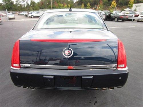 Cadillac DTS 2009 photo 5