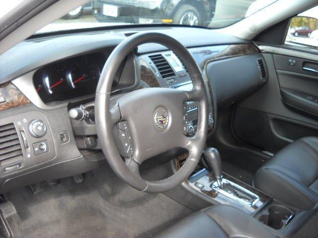 Cadillac DTS 2010 photo 4