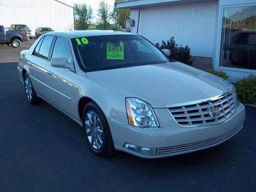 Cadillac DTS 2010 photo 2