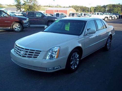 Cadillac DTS 2010 photo 4