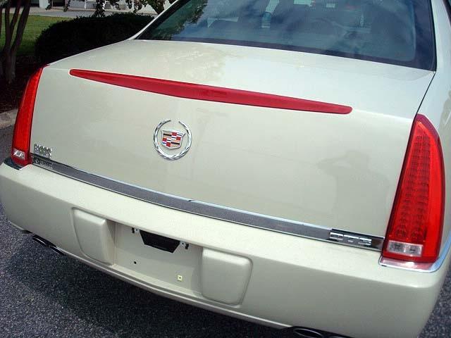 Cadillac DTS 2010 photo 4