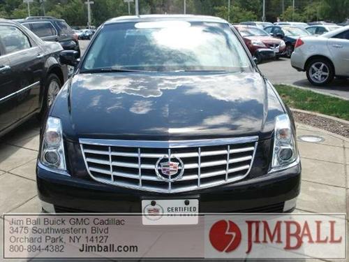 Cadillac DTS 2010 photo 3