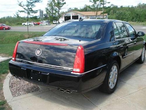 Cadillac DTS 2010 photo 5