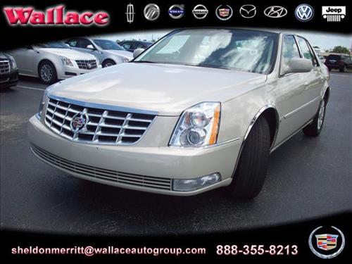 Cadillac DTS XLT Pickup 4D 5 1/2 Ft Other