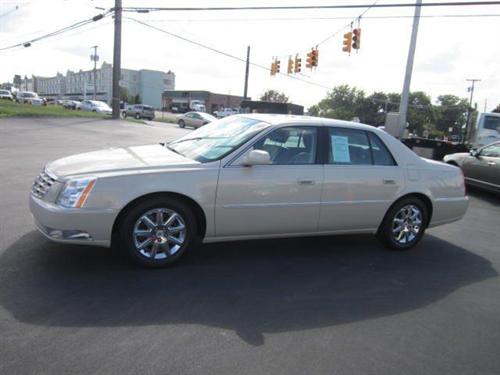 Cadillac DTS 2010 photo 3