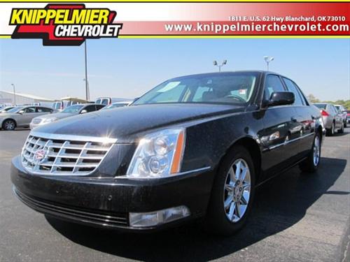 Cadillac DTS 2010 photo 3