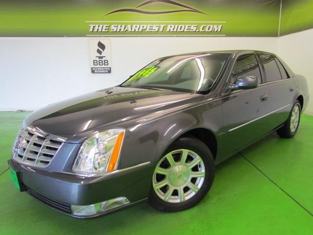 Cadillac DTS SL AWD SUV Sedan