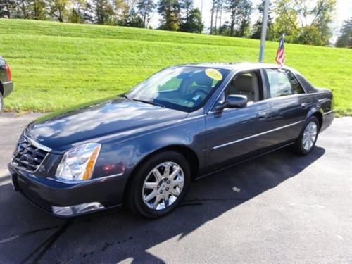 Cadillac DTS 2010 photo 3