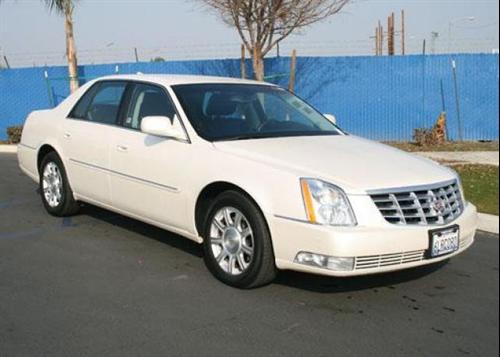 Cadillac DTS XLT Pickup 4D 5 1/2 Ft Other