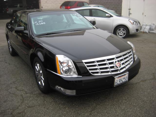 Cadillac DTS Coupe Sedan