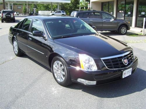 Cadillac DTS 2010 photo 4