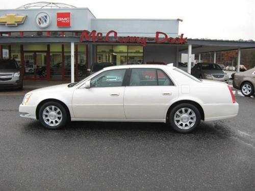 Cadillac DTS 2010 photo 3