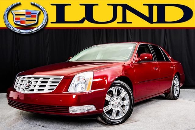 Cadillac DTS 2011 photo 4