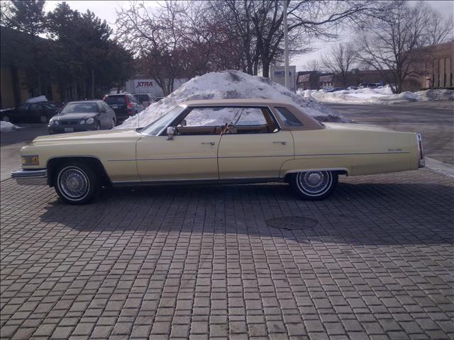 Cadillac Deville 1976 photo 3