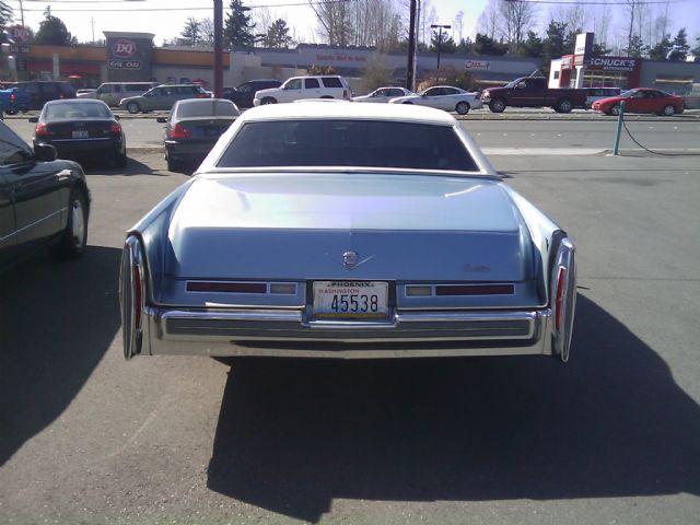 Cadillac Deville 1976 photo 1