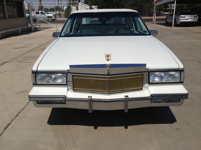 Cadillac Deville 1987 photo 1