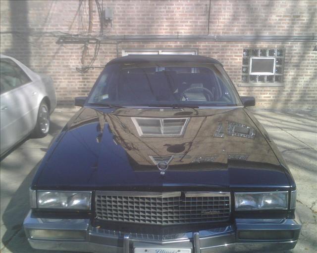 Cadillac Deville 1990 photo 1