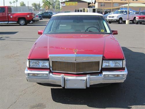 Cadillac Deville 1993 photo 1