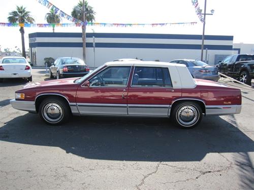 Cadillac Deville 1993 photo 3