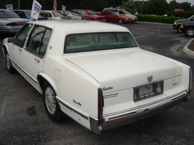 Cadillac Deville 1993 photo 3