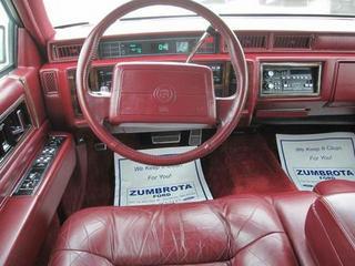 Cadillac Deville 1993 photo 1