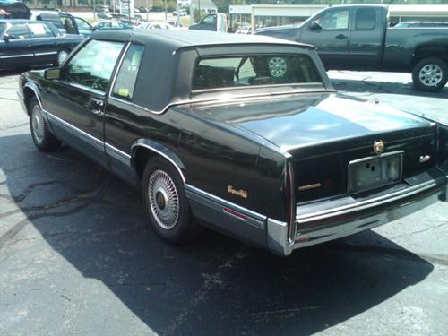 Cadillac Deville 1993 photo 3