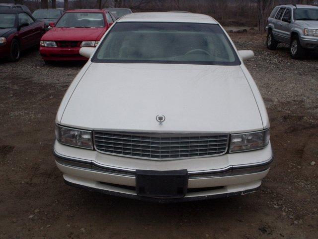 Cadillac Deville 1994 photo 1