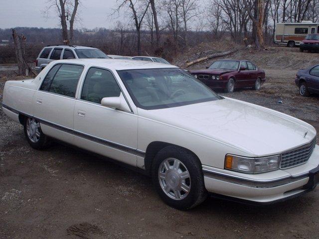 Cadillac Deville 1994 photo 2