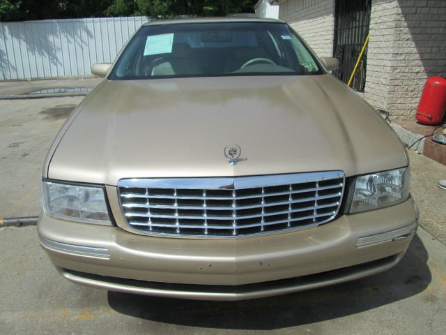 Cadillac Deville 1997 photo 1