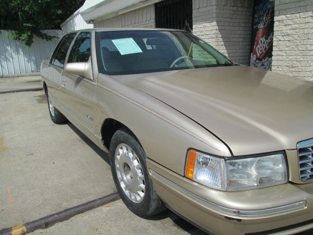 Cadillac Deville 1997 photo 2