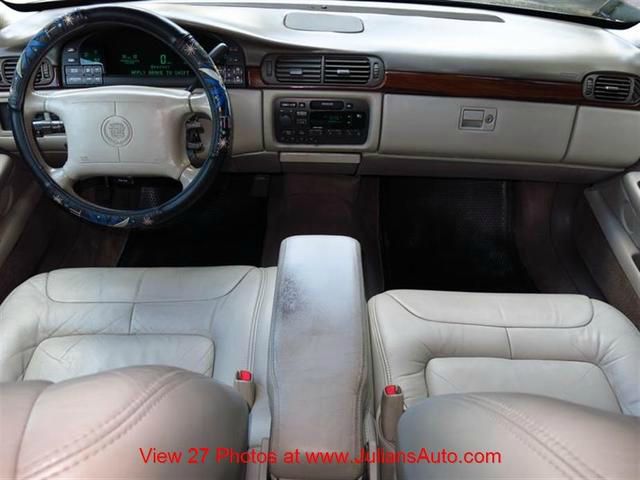 Cadillac Deville 1998 photo 20