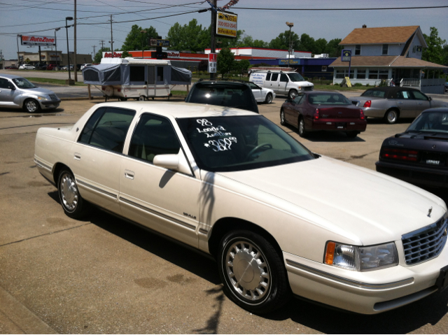 Cadillac Deville 1998 photo 16