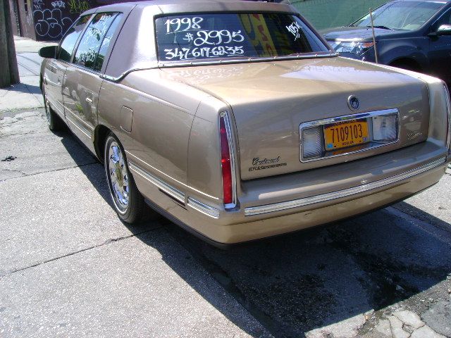 Cadillac Deville Unknown Sedan