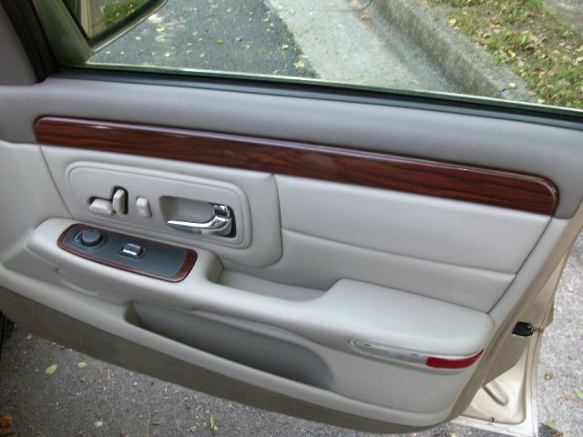 Cadillac Deville 1998 photo 16