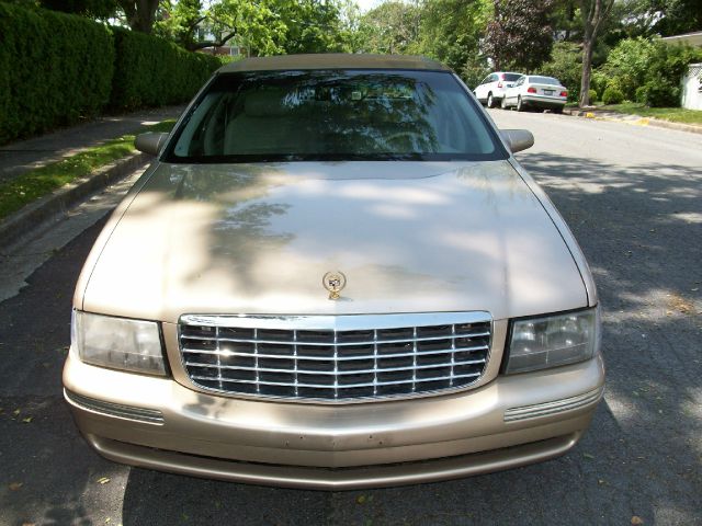 Cadillac Deville 1998 photo 2